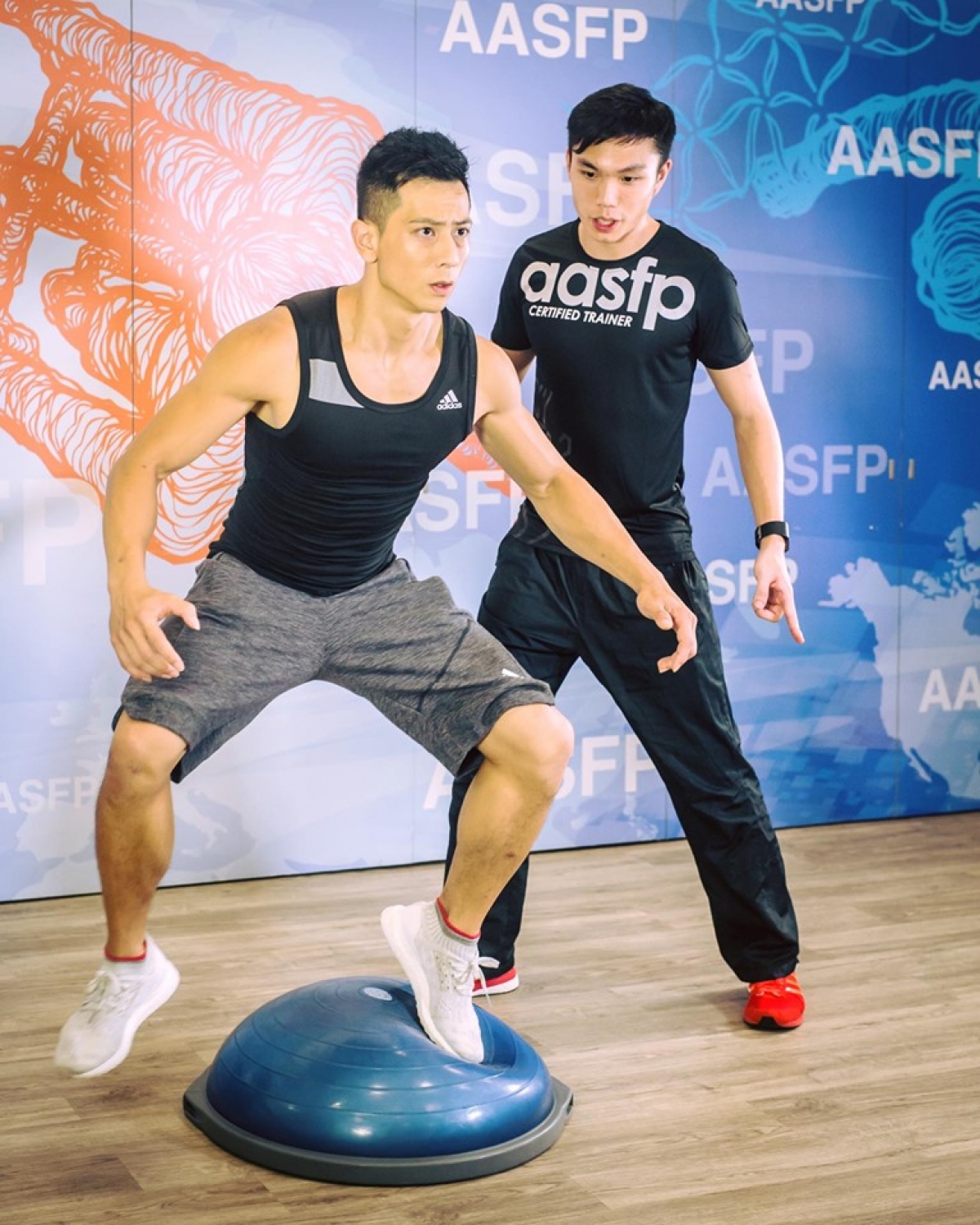 學院安排 客席導師Eric接受 明報 訪問,分享#HIIT 原理同如何設定訓練方案!