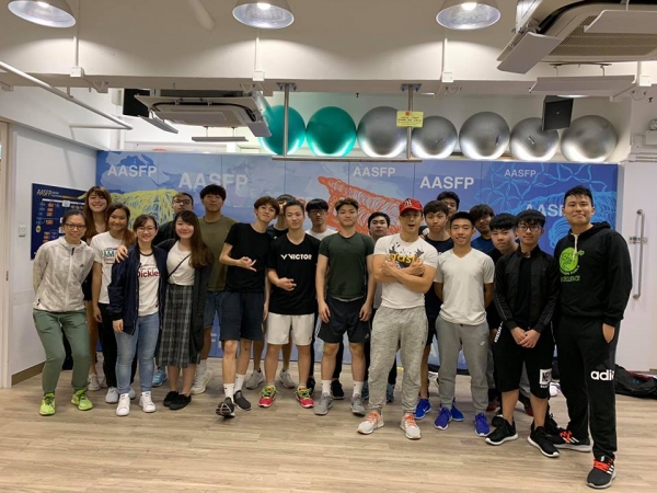 浸大一班學生上星期五到 AASFP 學院參觀!